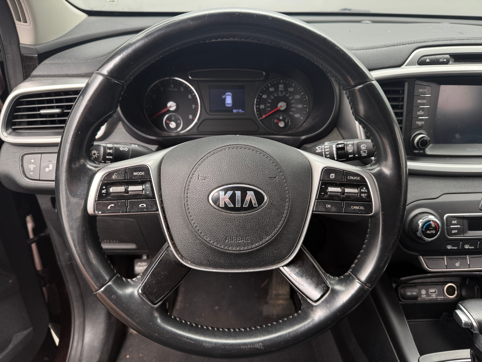 Thumbnail: 2019 Kia Sorento - 5