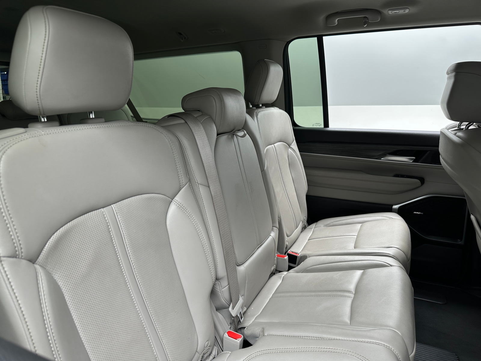 Thumbnail: 2024 Jeep Wagoneer - 5