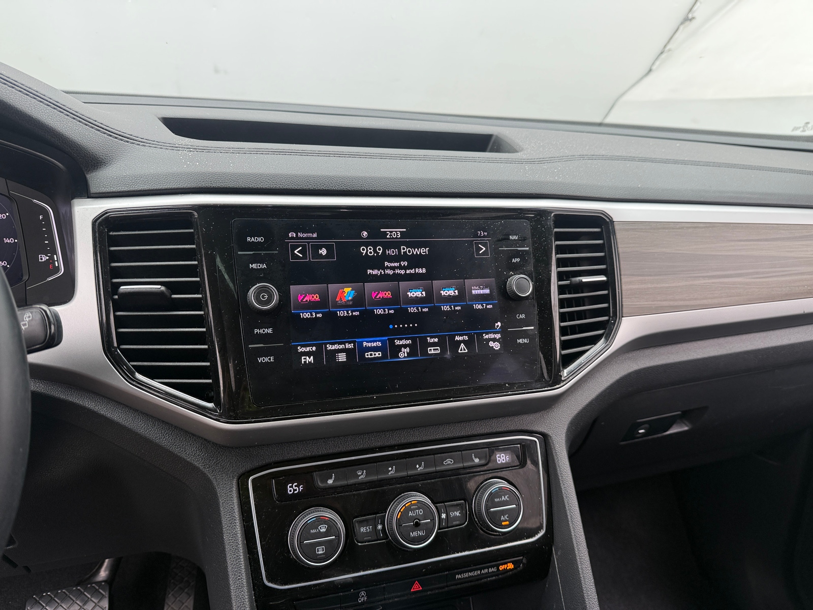 Thumbnail: 2023 Volkswagen Atlas - 4