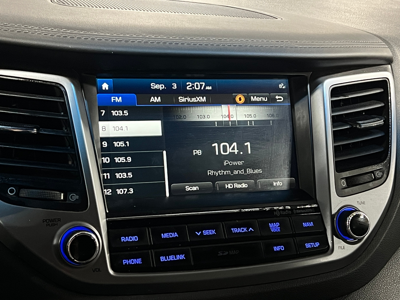Thumbnail: 2016 Hyundai Tucson - 4