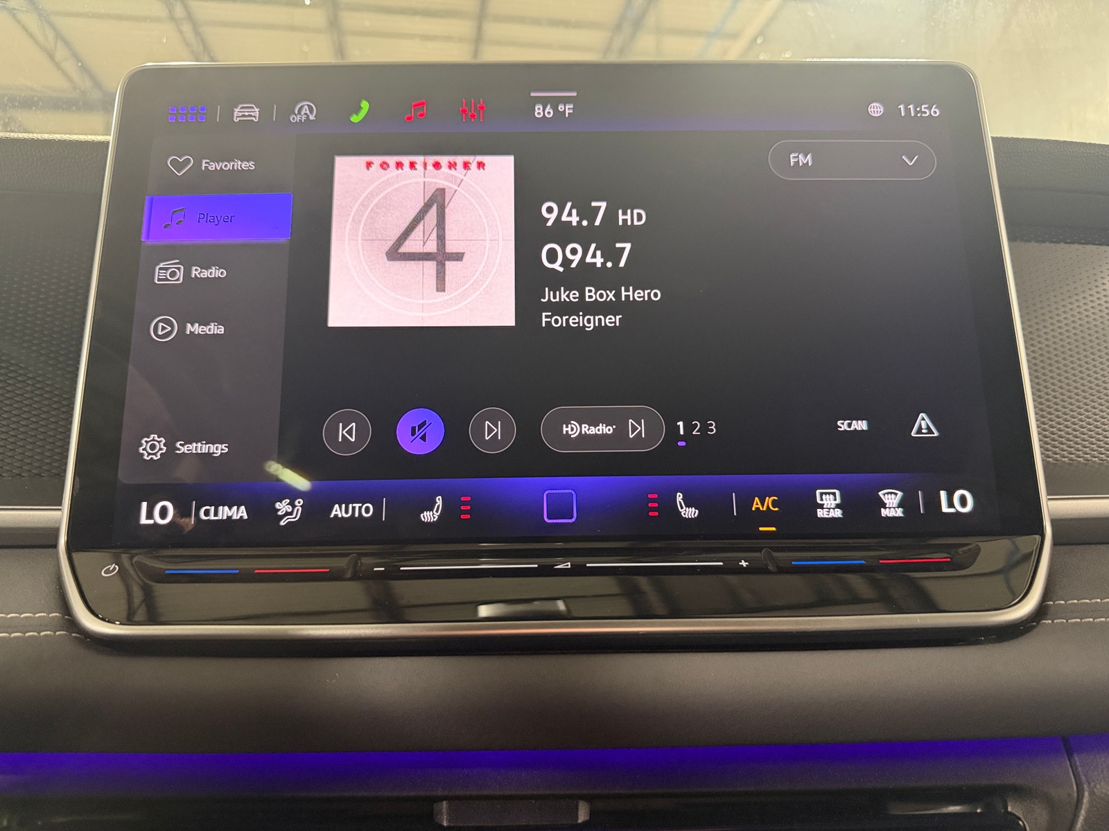 Thumbnail: 2026 Volkswagen Tiguan - 3