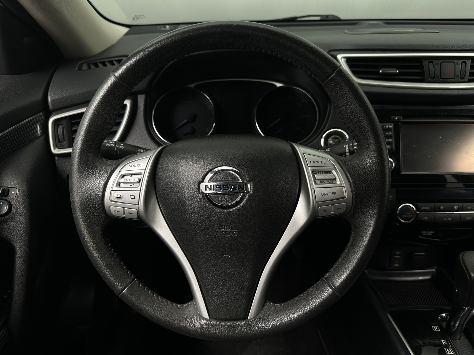 Thumbnail: 2016 Nissan Rogue - 4