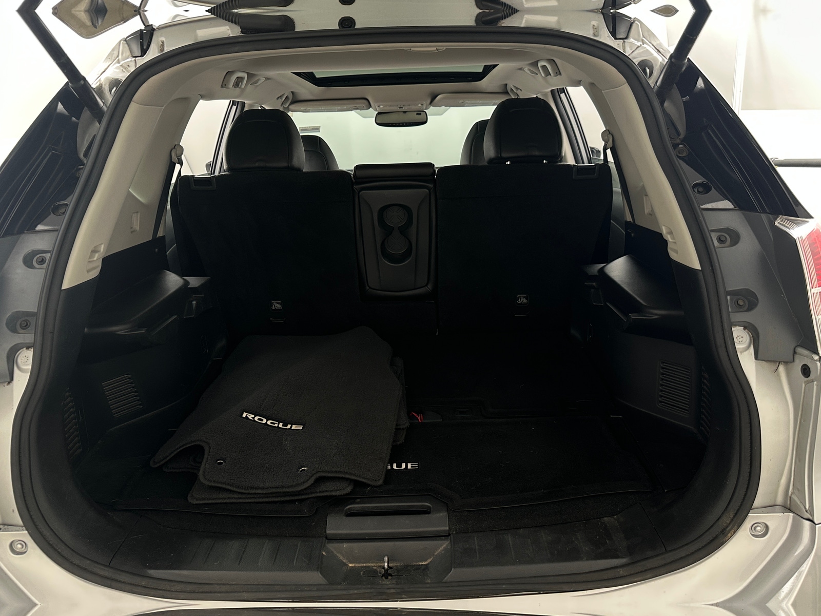 Thumbnail: 2016 Nissan Rogue - 6