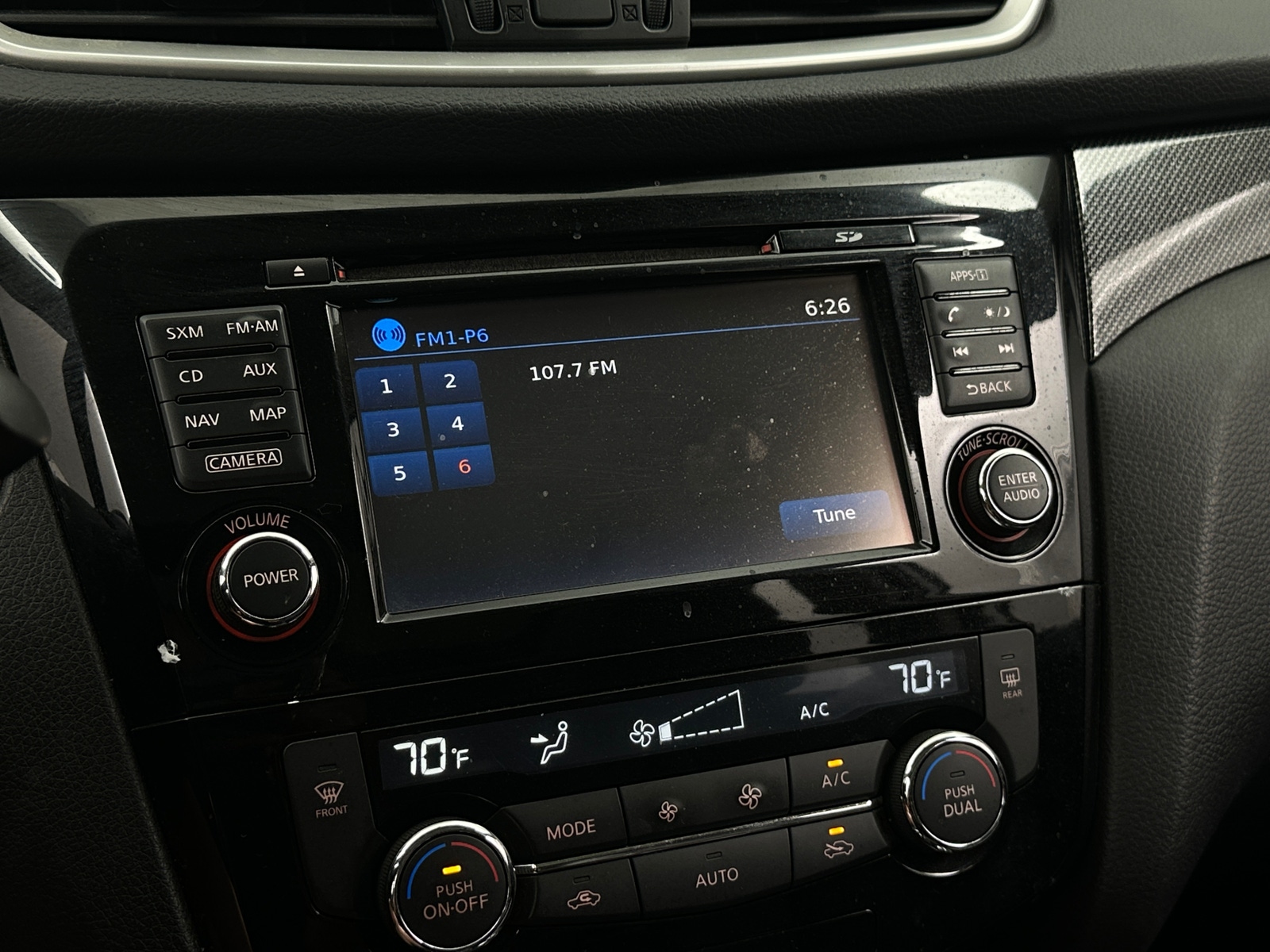 Thumbnail: 2016 Nissan Rogue - 3