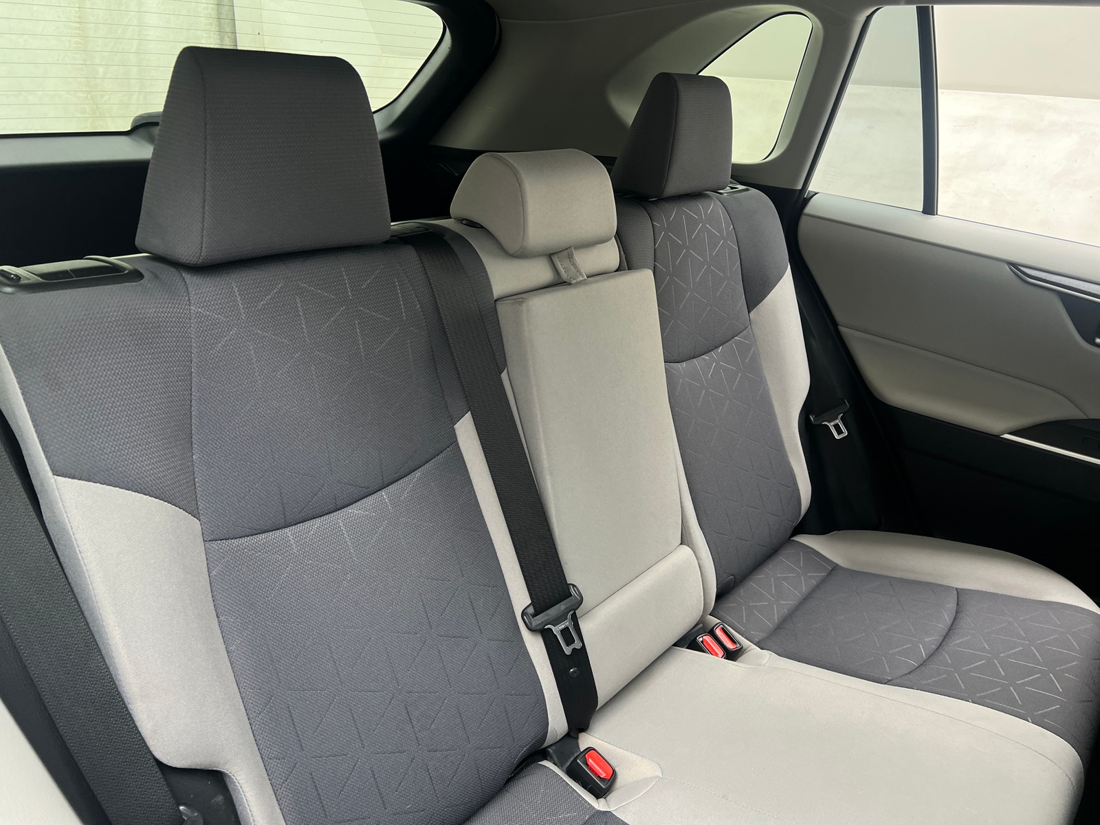 Thumbnail: 2019 Toyota RAV4 - 6