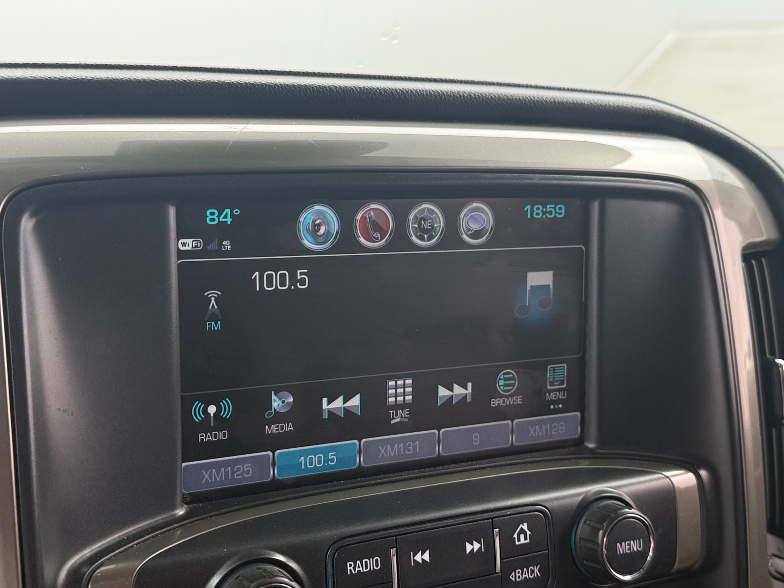 Thumbnail: 2018 Chevrolet Silverado 1500 - 3