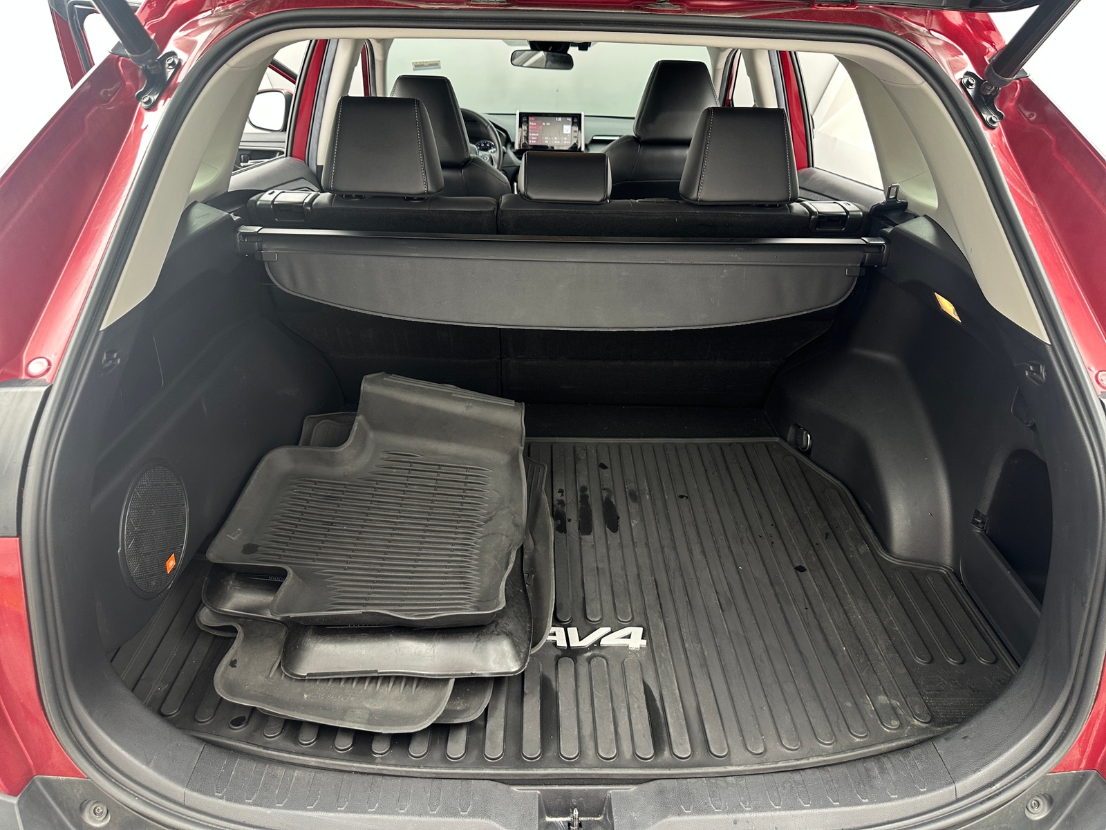 Thumbnail: 2021 Toyota RAV4 - 6