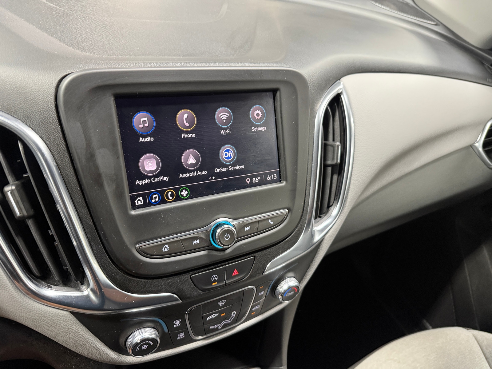 Thumbnail: 2022 Chevrolet Equinox - 4