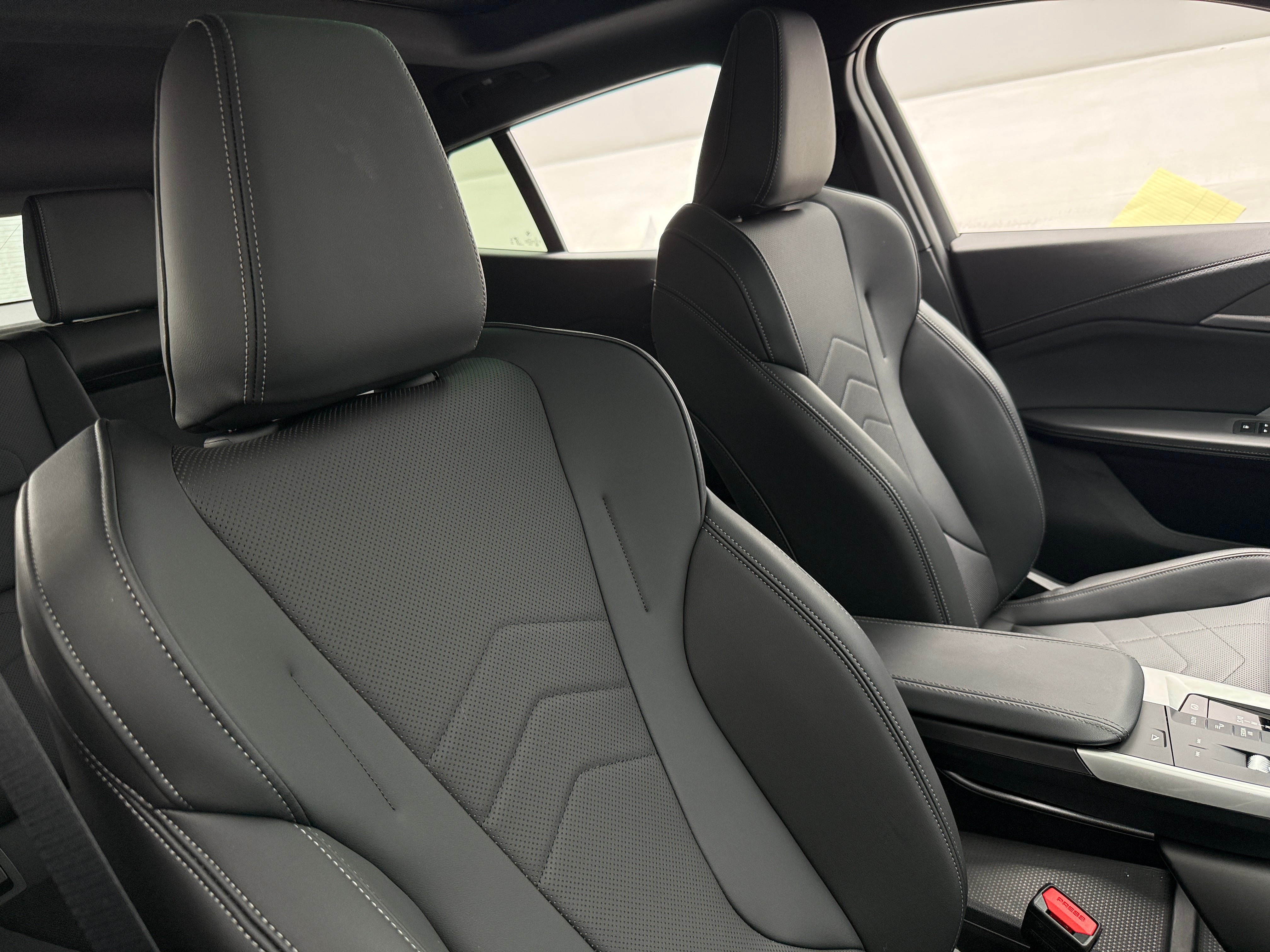 2026 BMW X2 28i