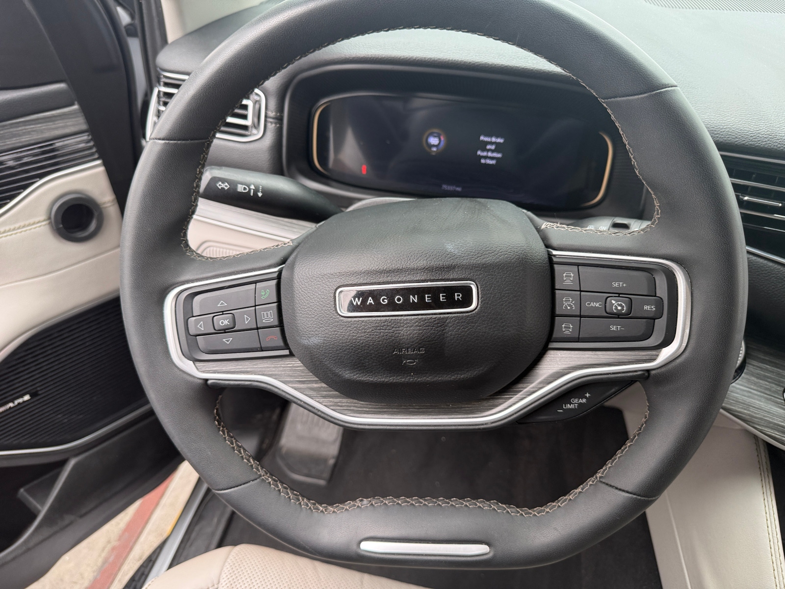 Thumbnail: 2024 Jeep Wagoneer - 4