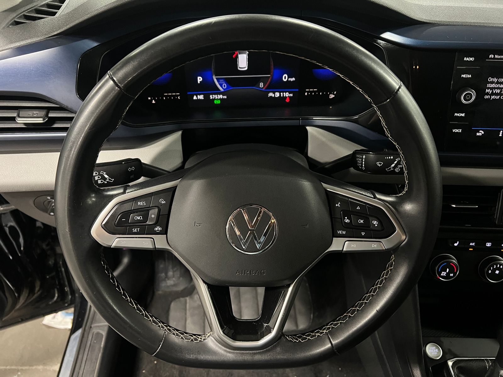 Thumbnail: 2022 Volkswagen Taos - 5