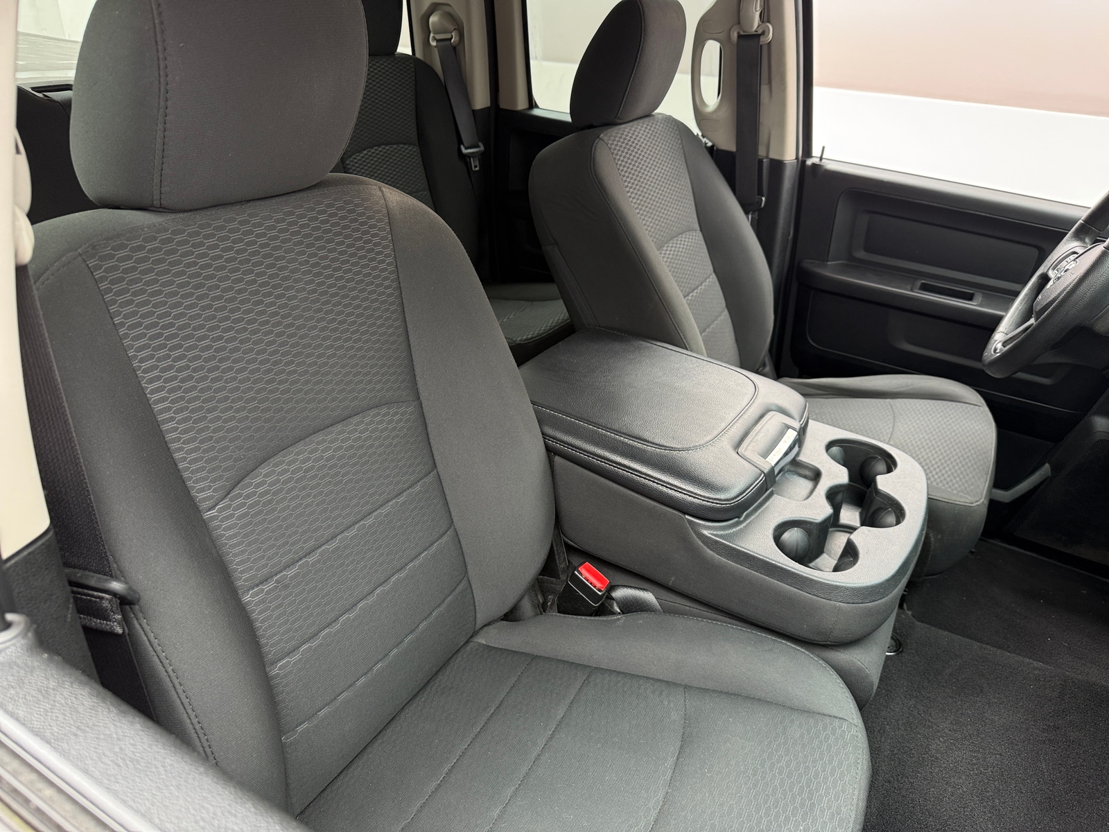 Thumbnail: 2019 RAM 1500 Classic - 2