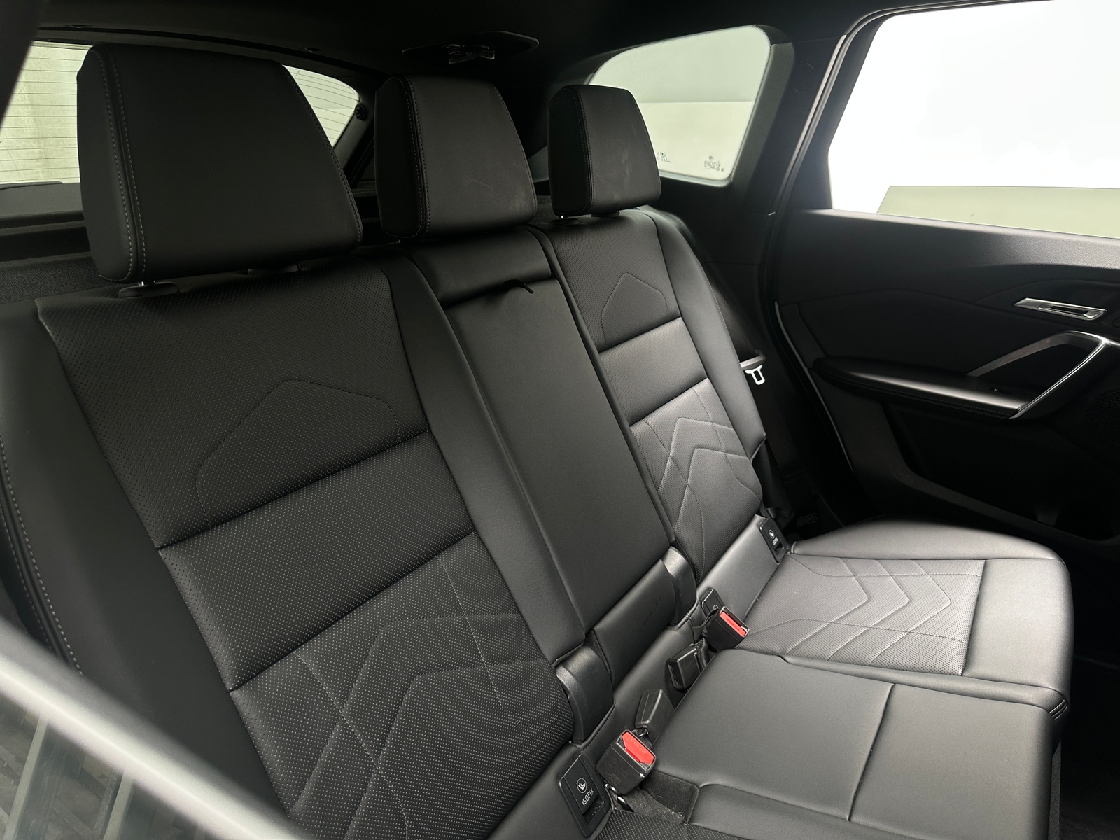 Thumbnail: 2026 BMW X1 - 6