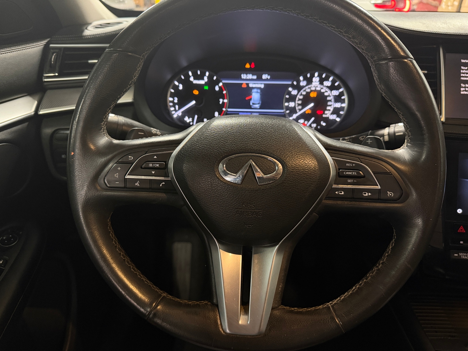 Thumbnail: 2019 INFINITI QX50 - 4