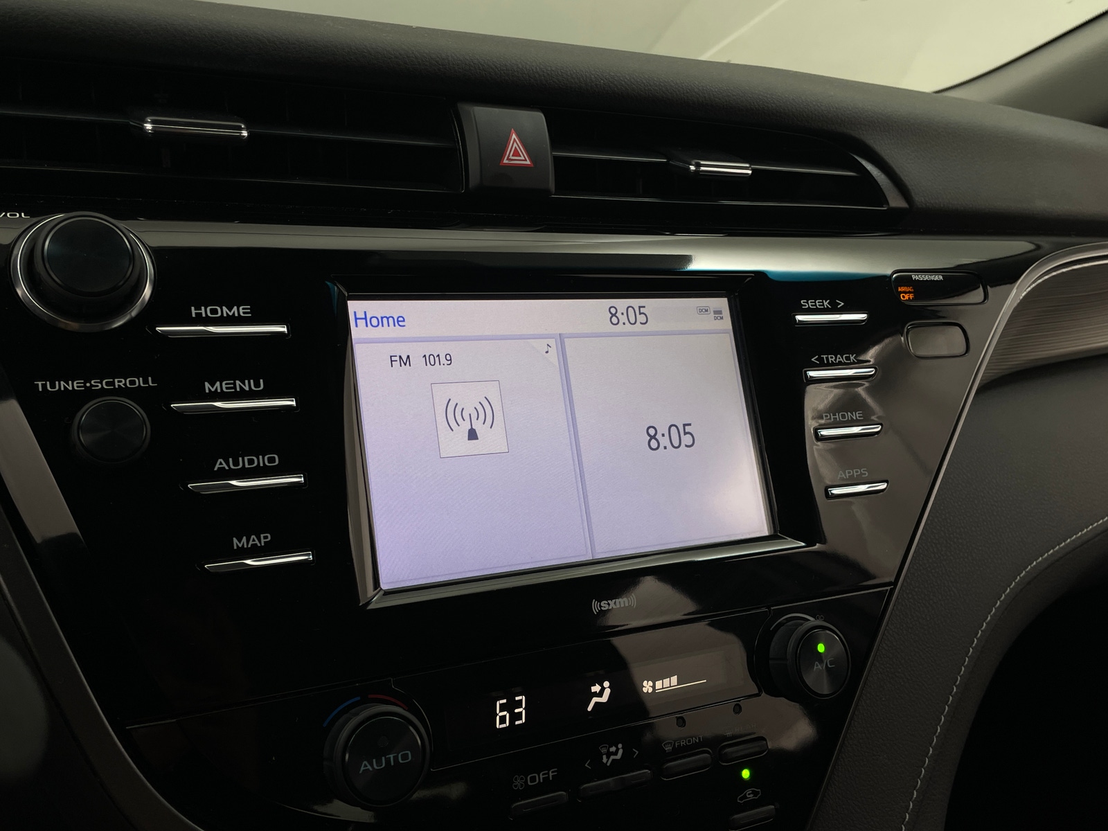 Thumbnail: 2020 Toyota Camry - 4