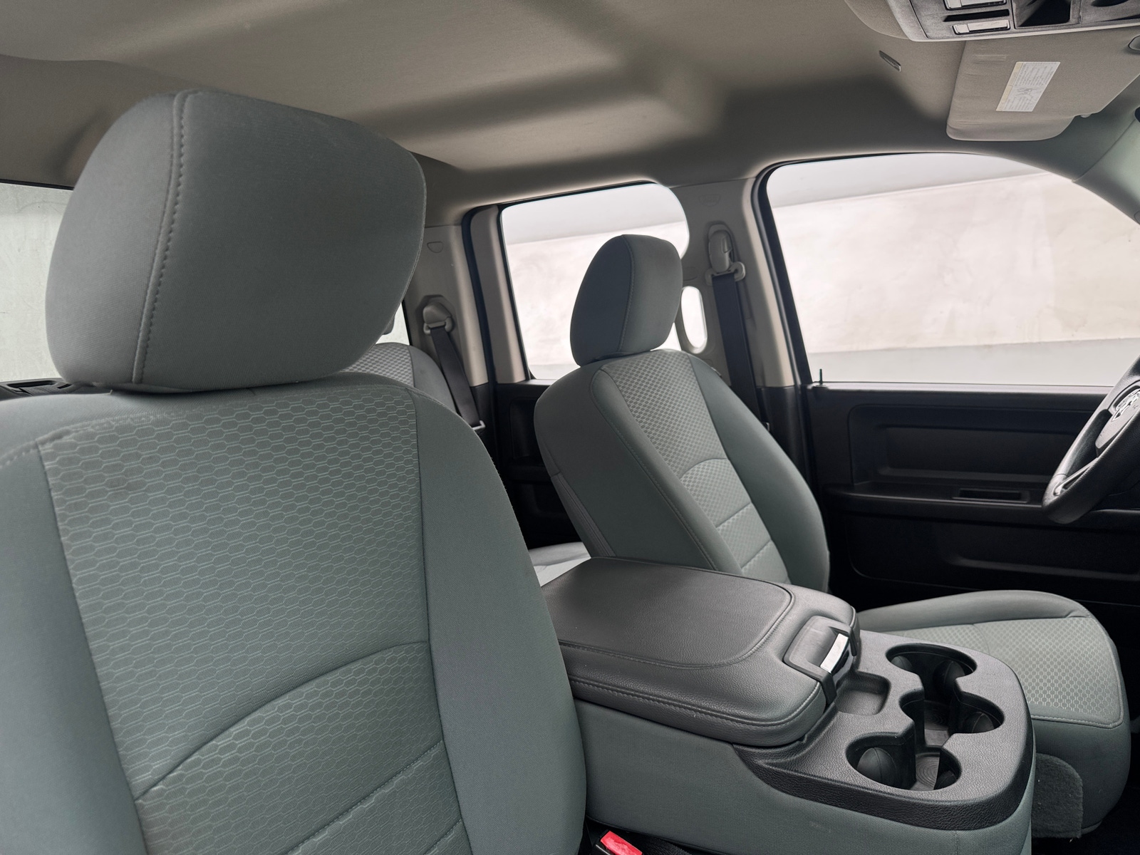 Thumbnail: 2019 RAM 1500 Classic - 2