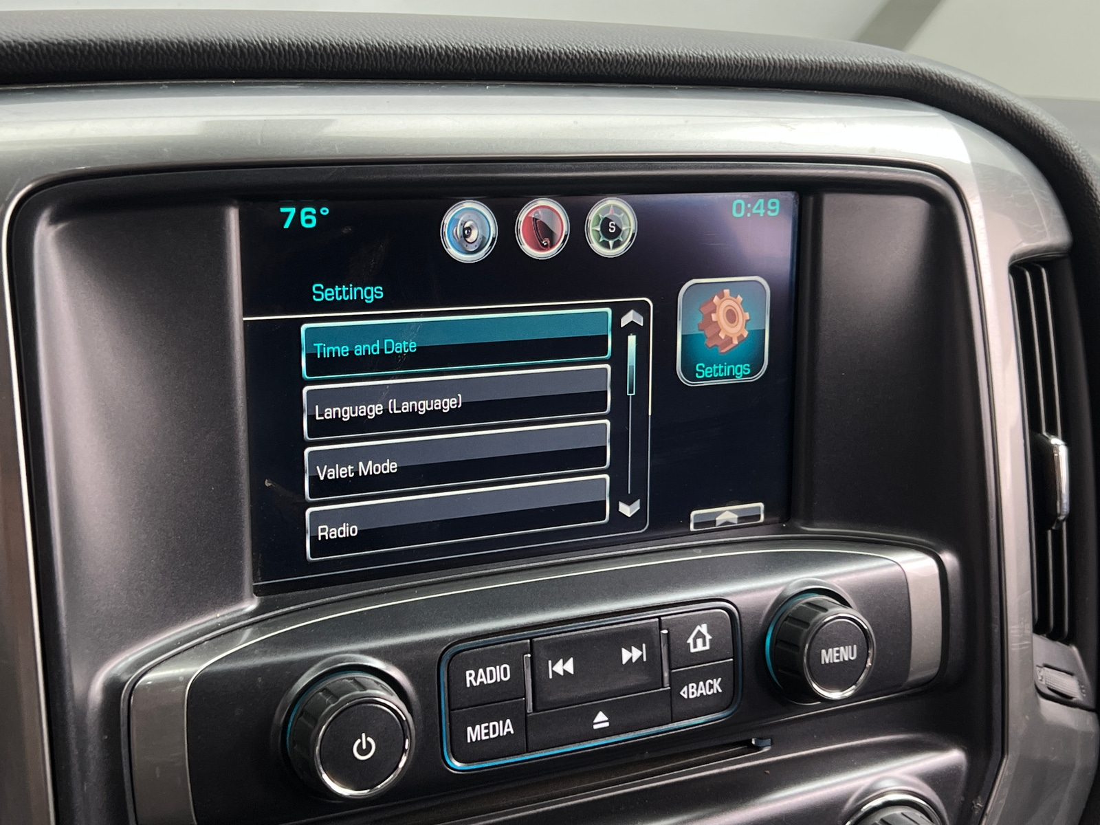 Thumbnail: 2015 Chevrolet Silverado 1500 - 4