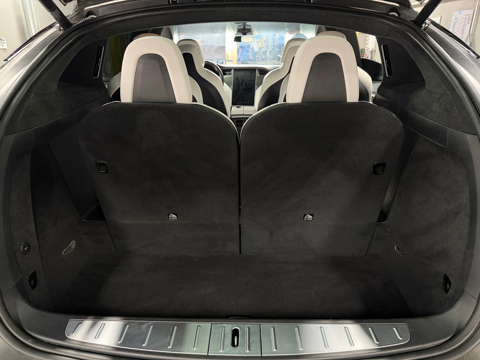 Thumbnail: 2018 Tesla Model X - 6