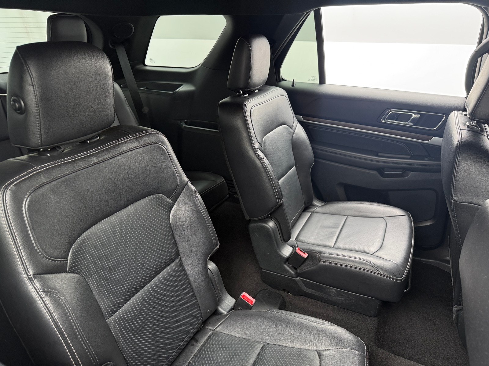 Thumbnail: 2019 Ford Explorer - 5