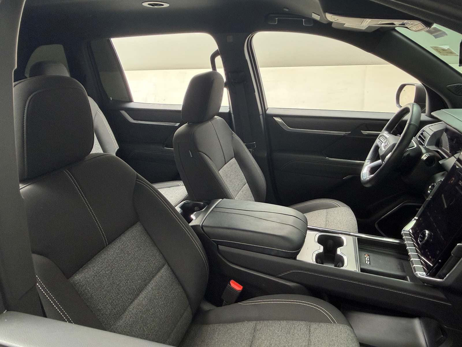 Thumbnail: 2025 GMC Acadia - 2