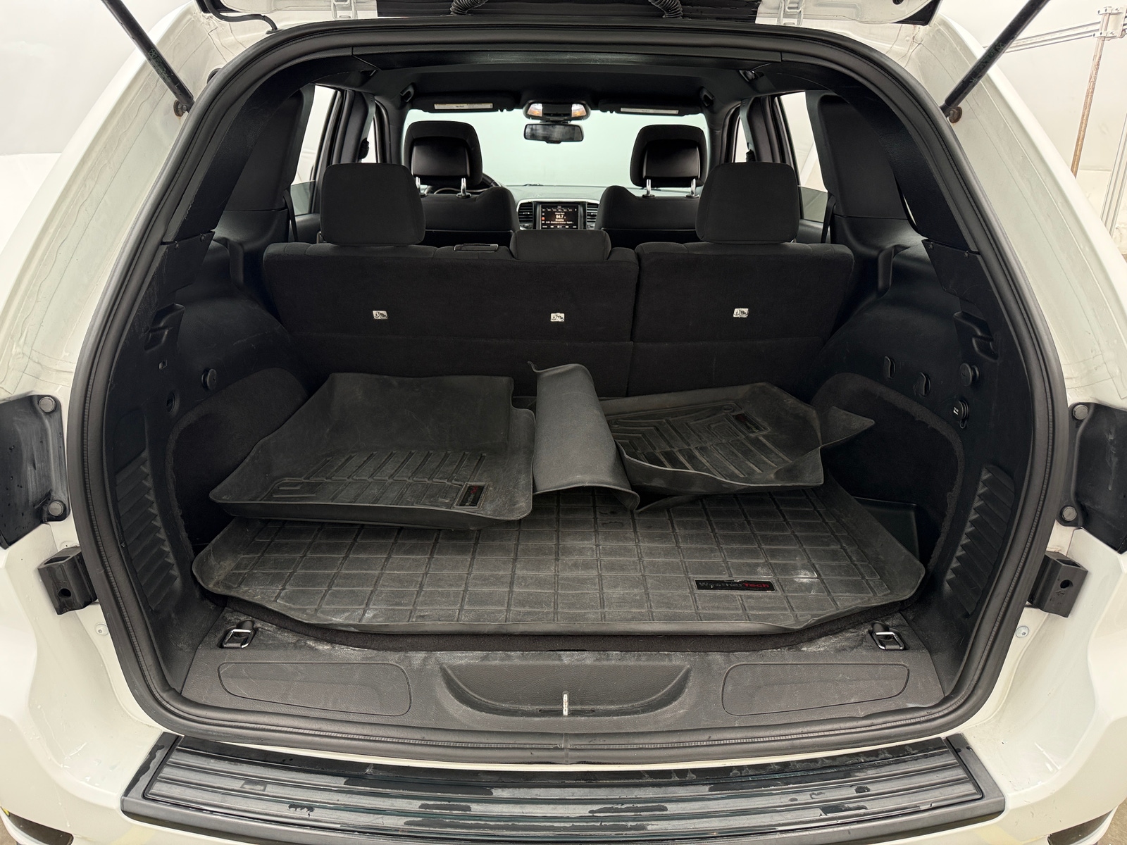Thumbnail: 2015 Jeep Grand Cherokee - 7