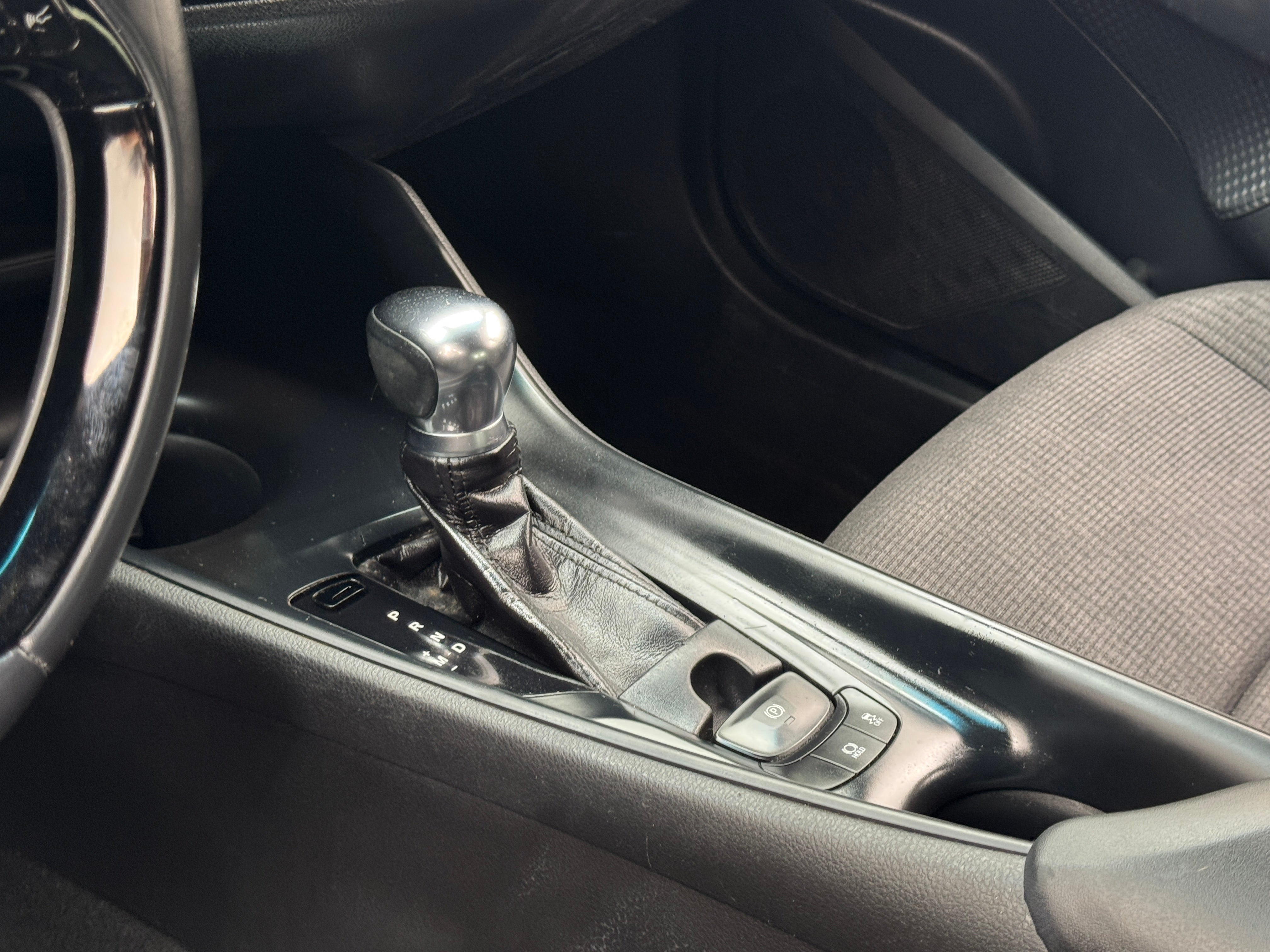 2018 Toyota C-HR XLE Premium - Photo 6
