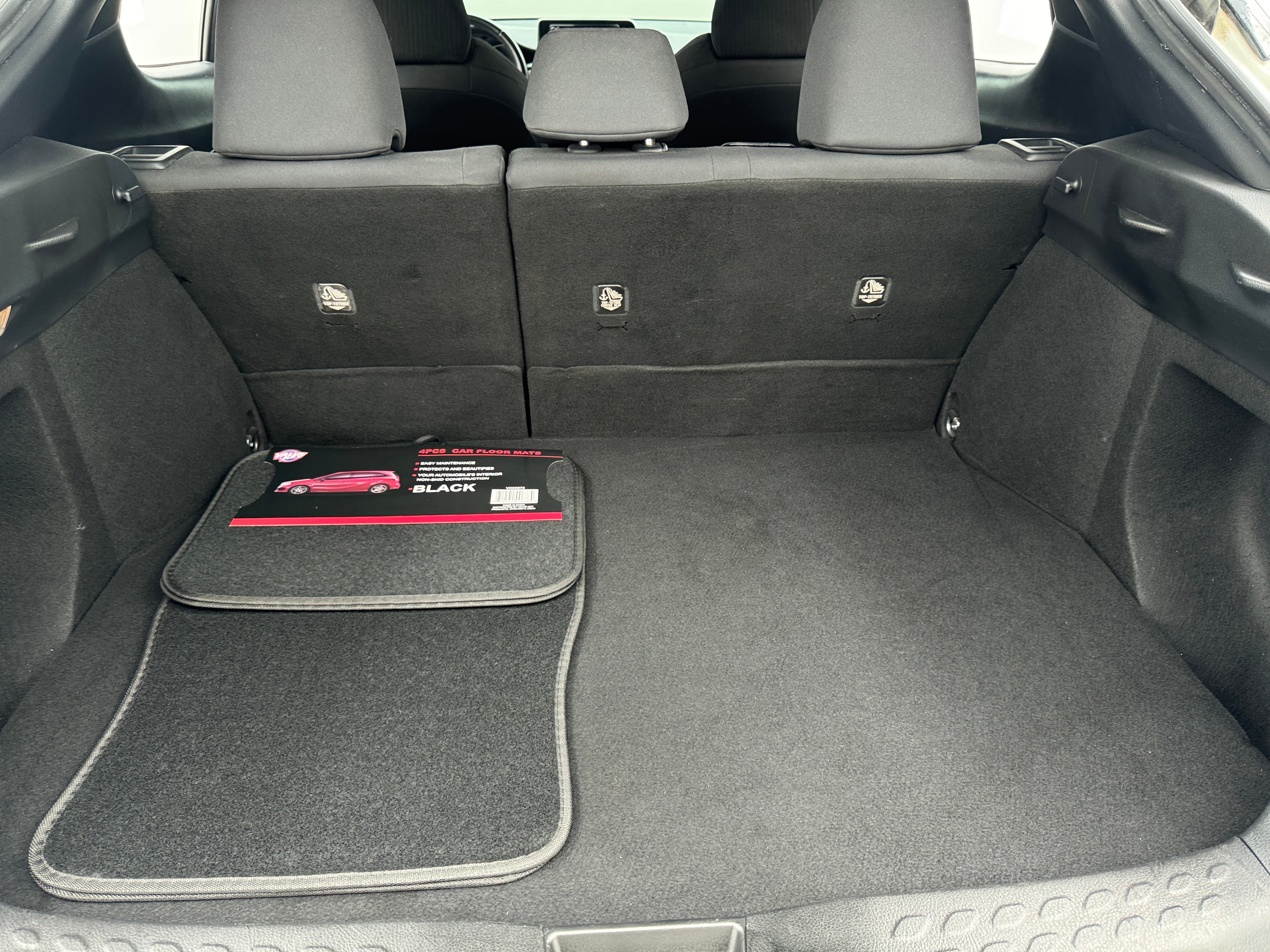 2018 Toyota C-HR XLE Premium - Photo 8