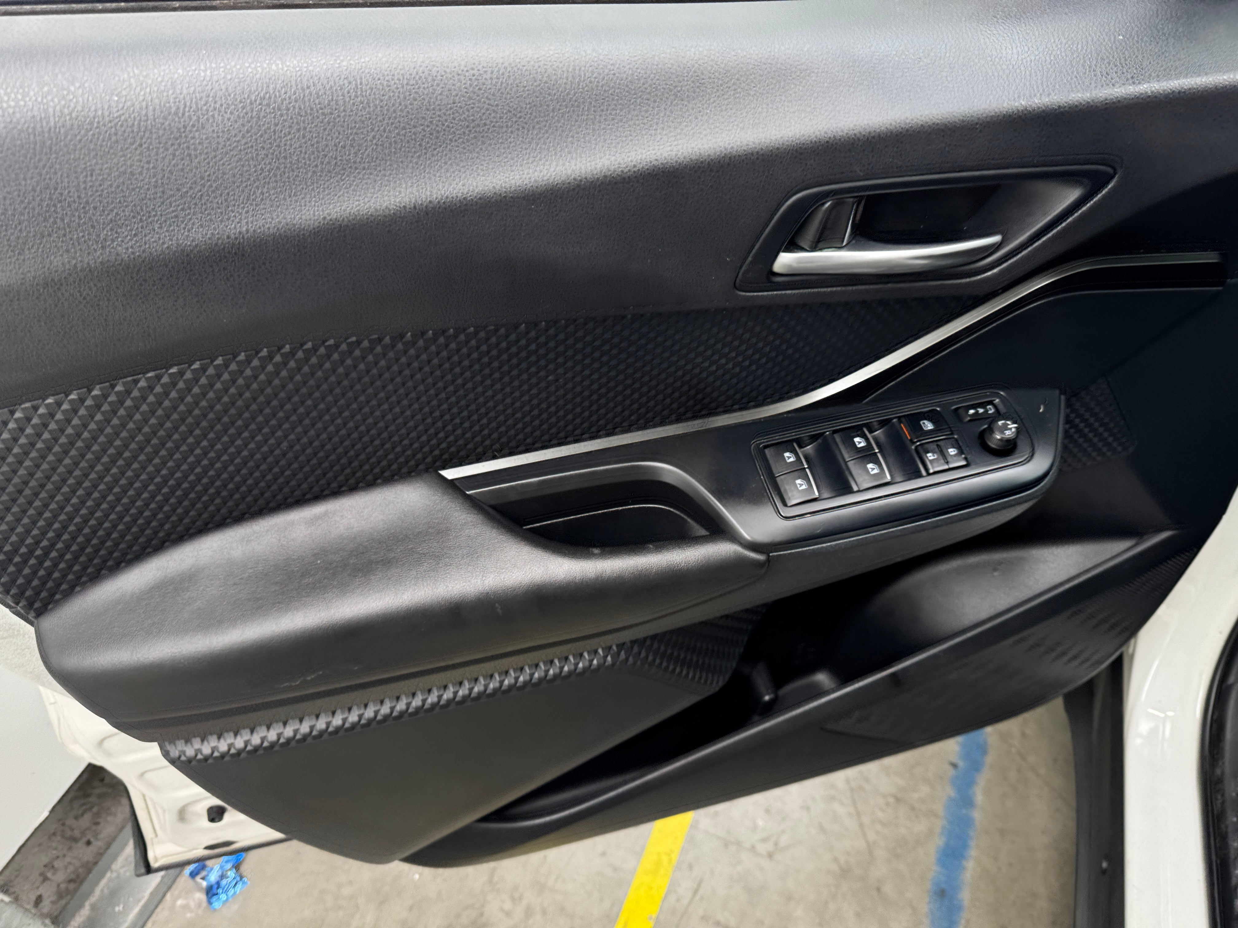 2018 Toyota C-HR XLE Premium - Photo 9