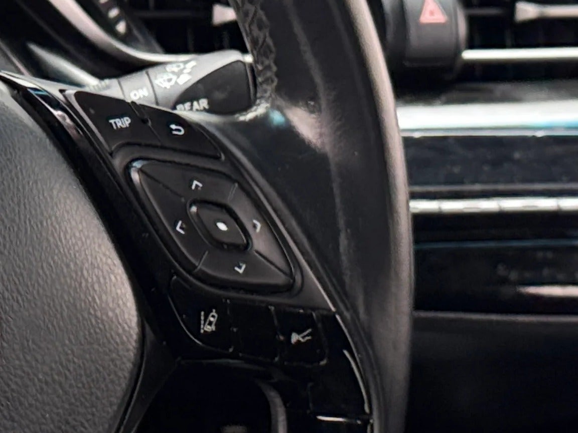 2018 Toyota C-HR XLE Premium - Photo 15