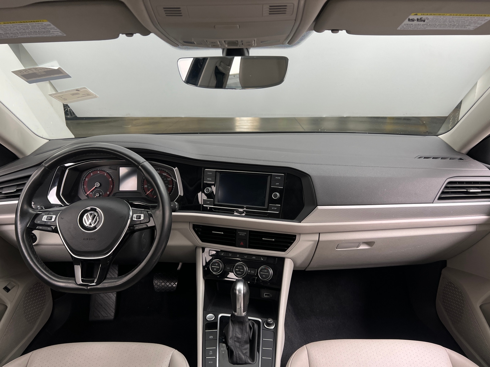 Thumbnail: 2019 Volkswagen Jetta - 2