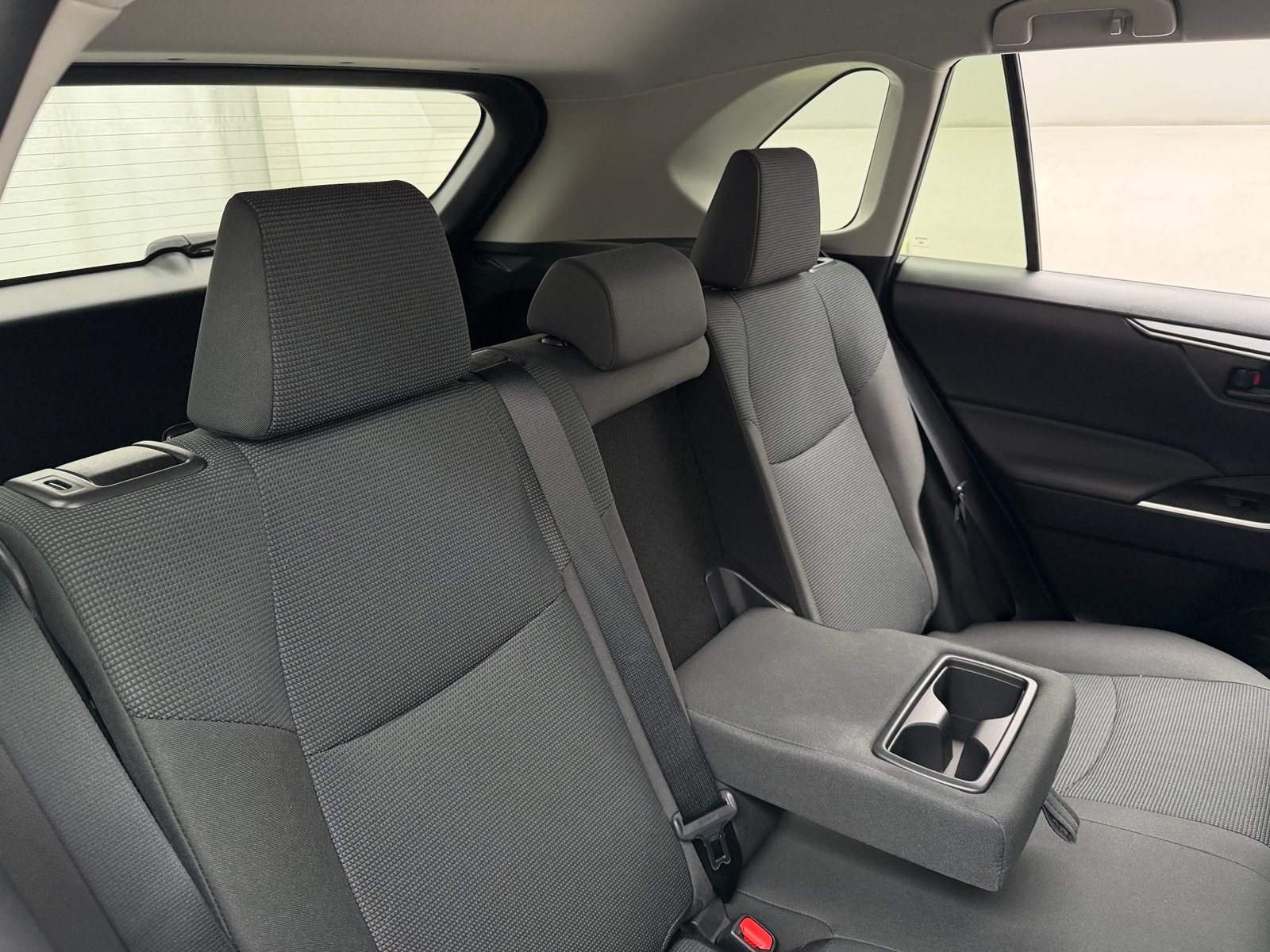 Thumbnail: 2021 Toyota RAV4 - 6