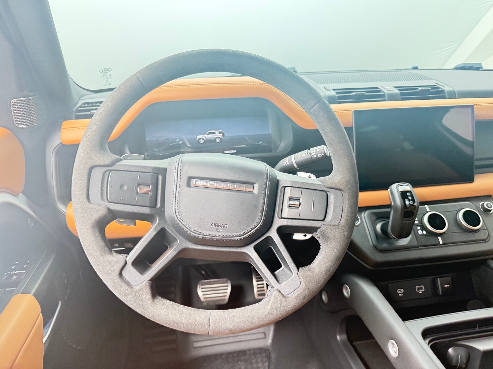 Thumbnail: 2023 Land Rover Defender - 4