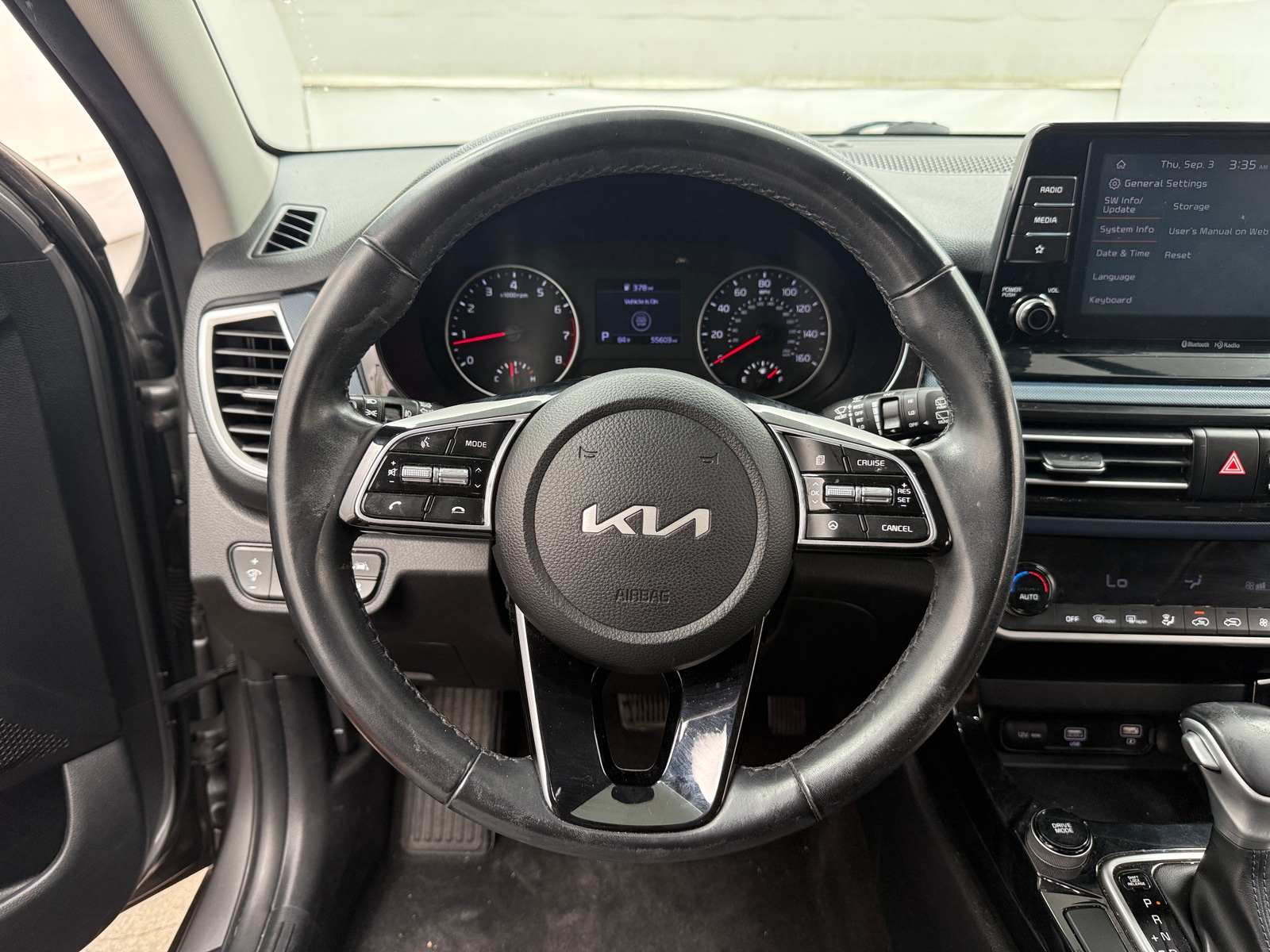 Thumbnail: 2023 Kia Seltos - 4