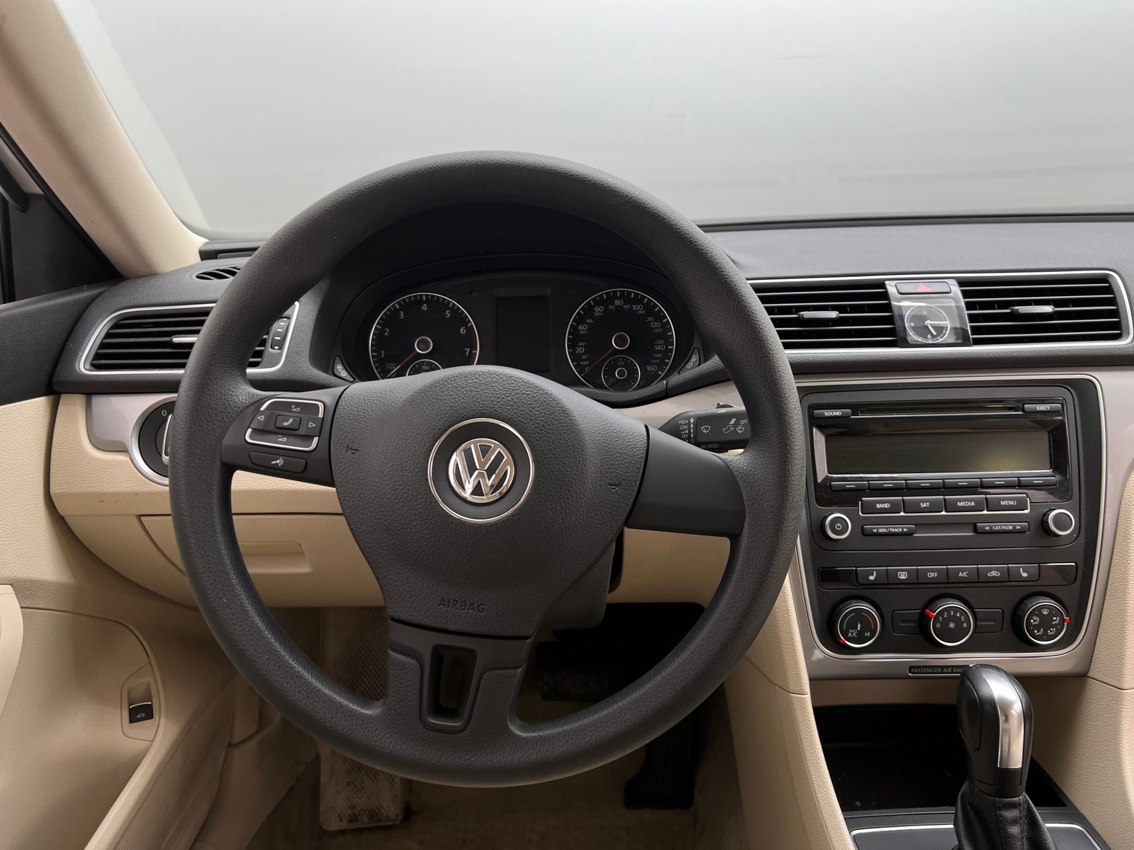 Thumbnail: 2013 Volkswagen Passat - 5