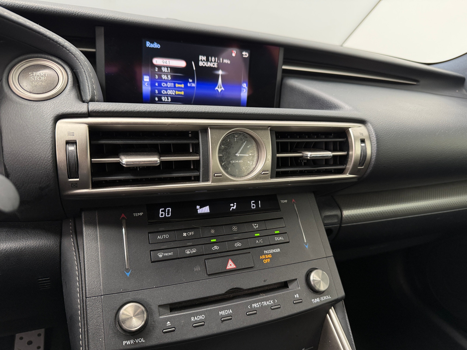 Thumbnail: 2016 Lexus IS - 3
