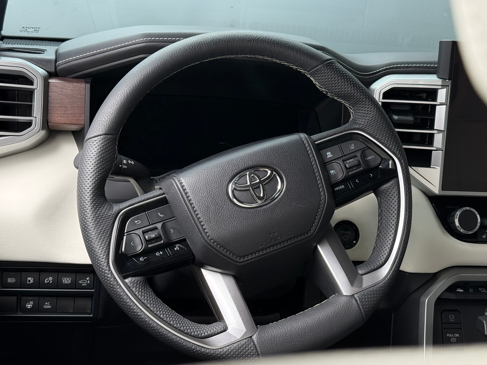 Thumbnail: 2025 Toyota Tundra - 4