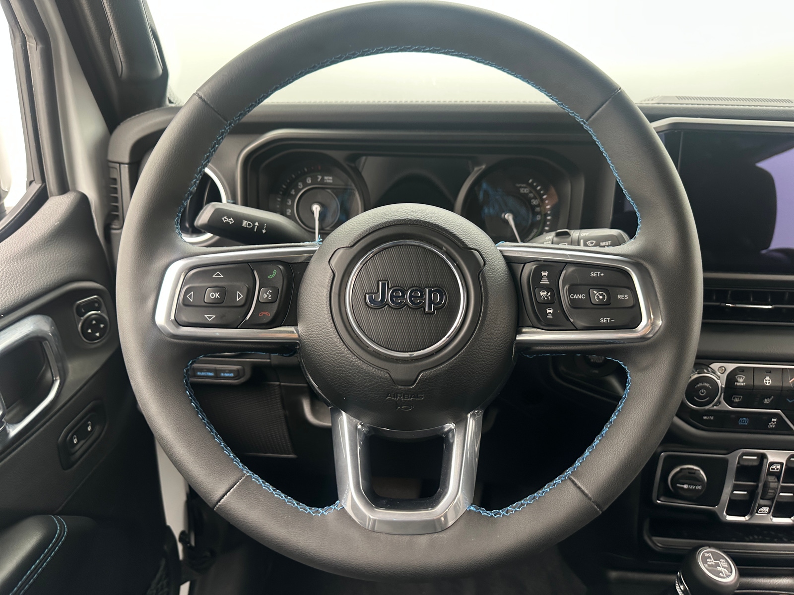 Thumbnail: 2024 Jeep Wrangler - 4