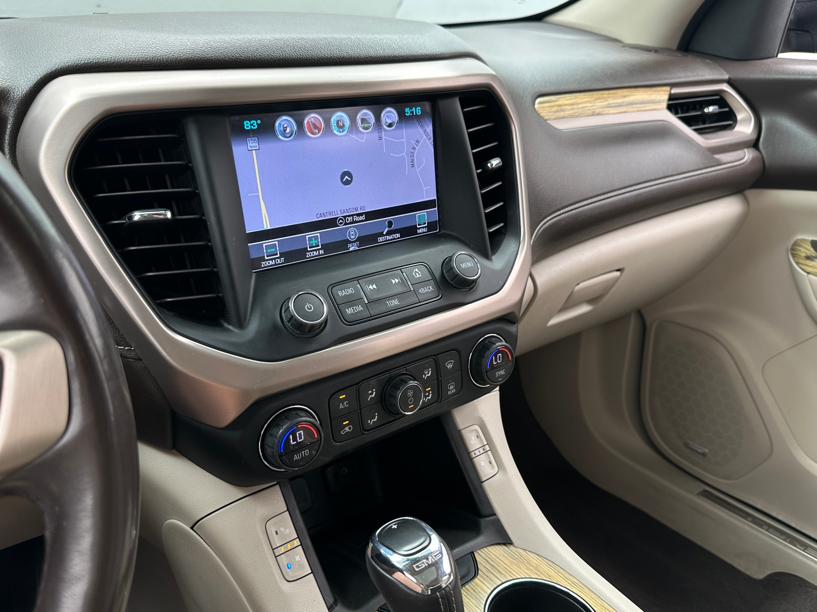 Thumbnail: 2018 GMC Acadia - 3