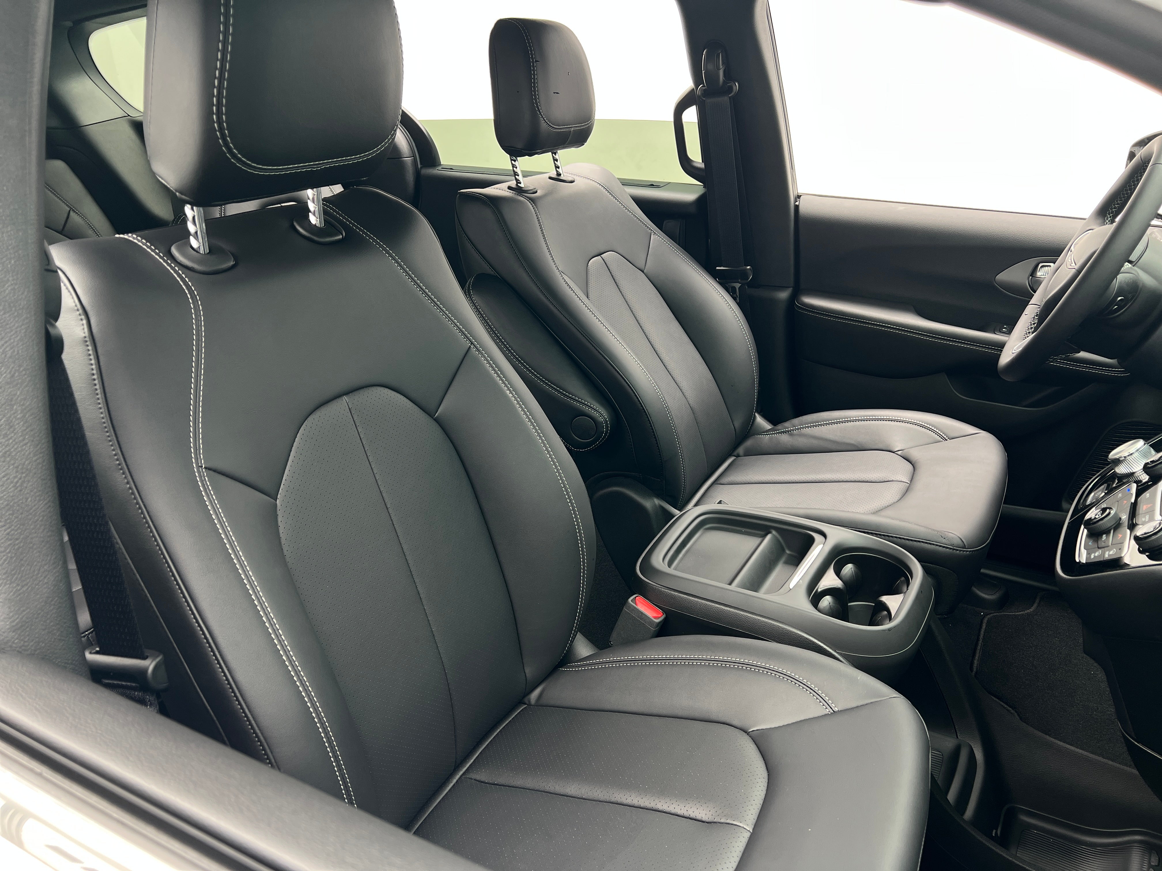 2027 Chrysler Pacifica