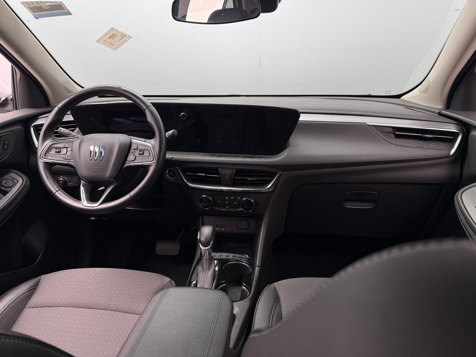 Thumbnail: 2025 Buick Encore GX - 2