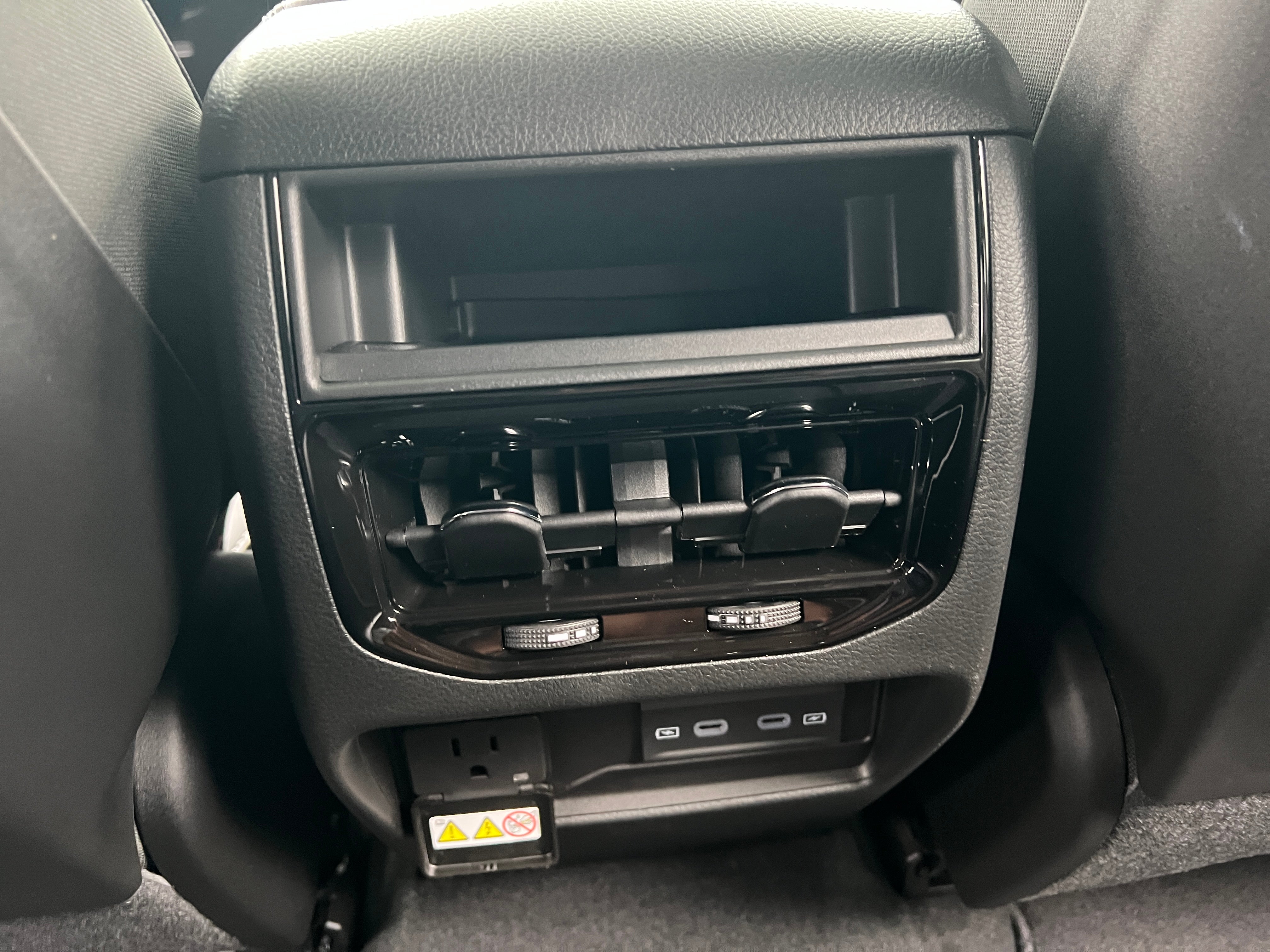 2027 Jeep Grand Cherokee