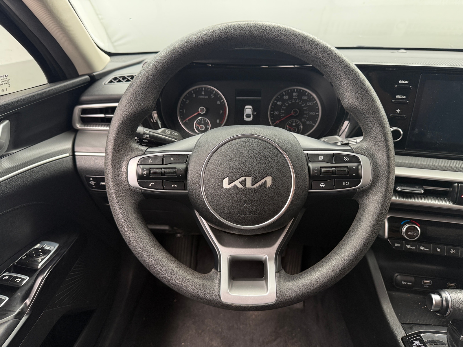 Thumbnail: 2023 Kia K5 - 5