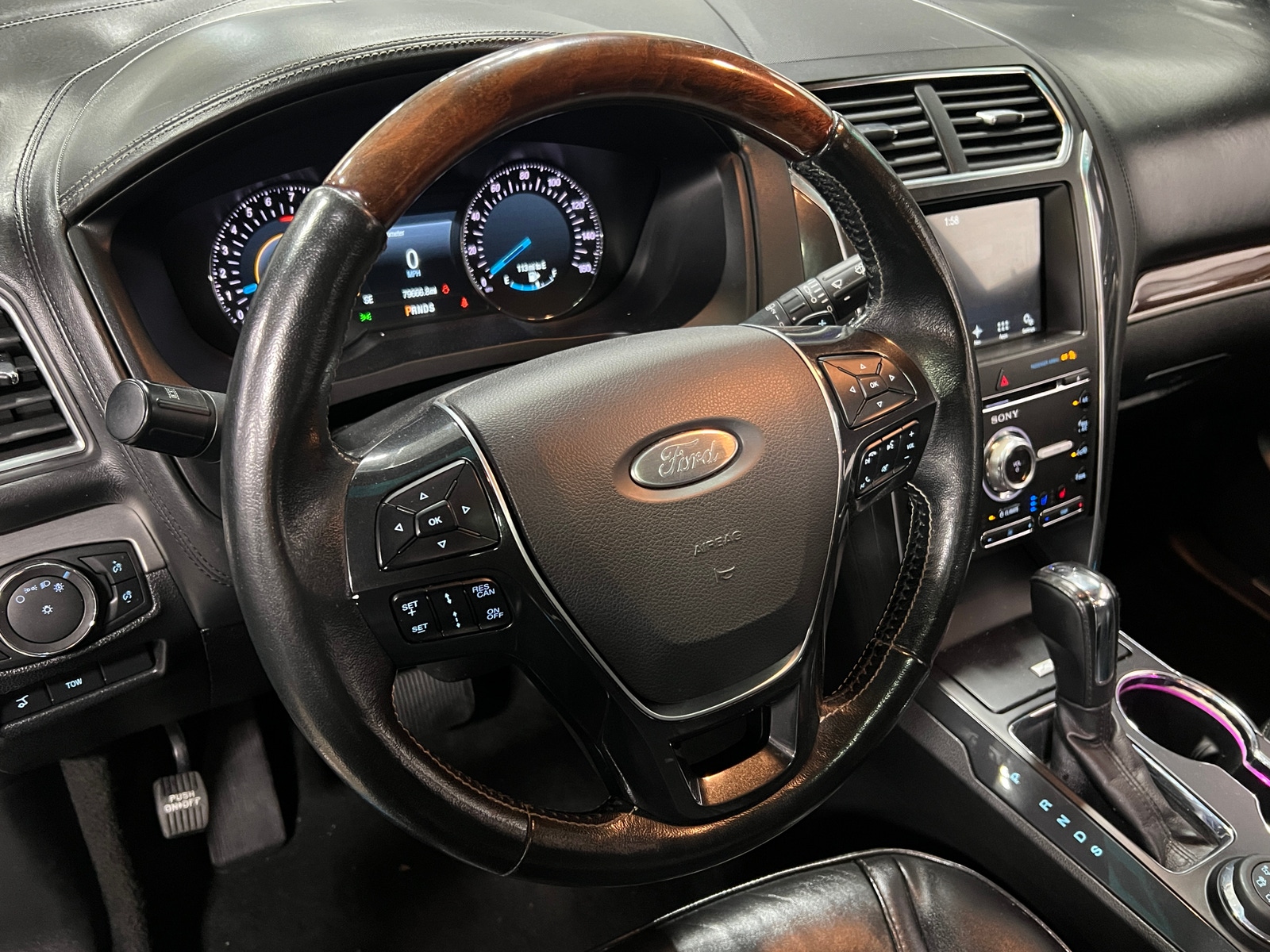 Thumbnail: 2017 Ford Explorer - 4
