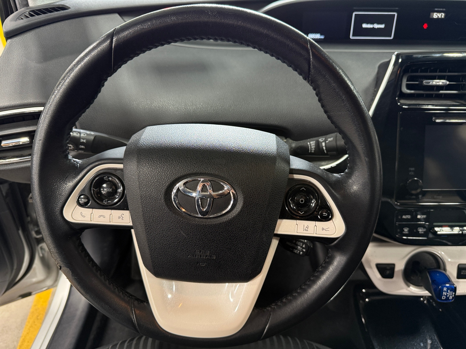 Thumbnail: 2017 Toyota Prius Prime - 5