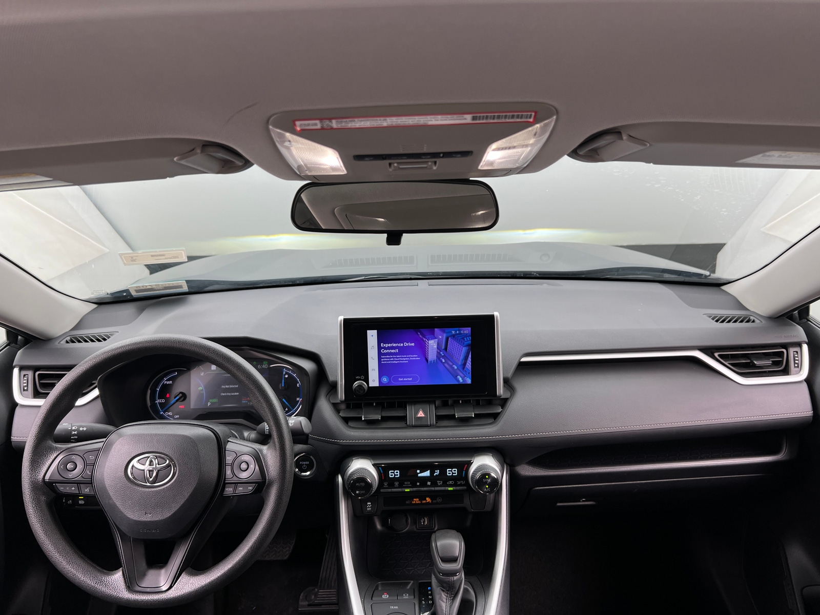 Thumbnail: 2025 Toyota RAV4 - 3