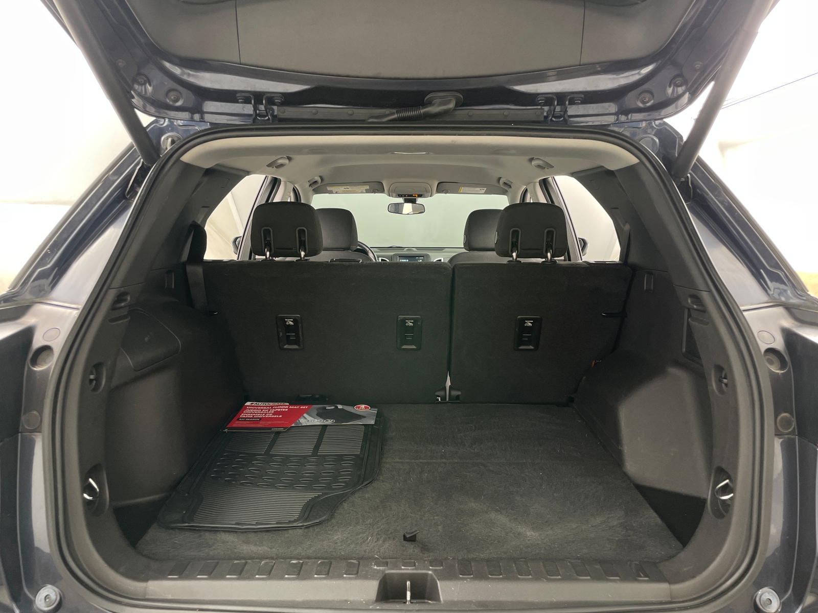 Thumbnail: 2018 Chevrolet Equinox - 7