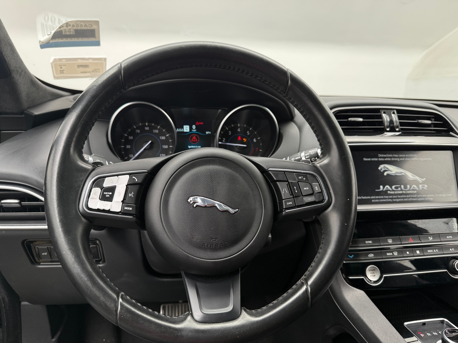 Thumbnail: 2019 Jaguar F-Pace - 4