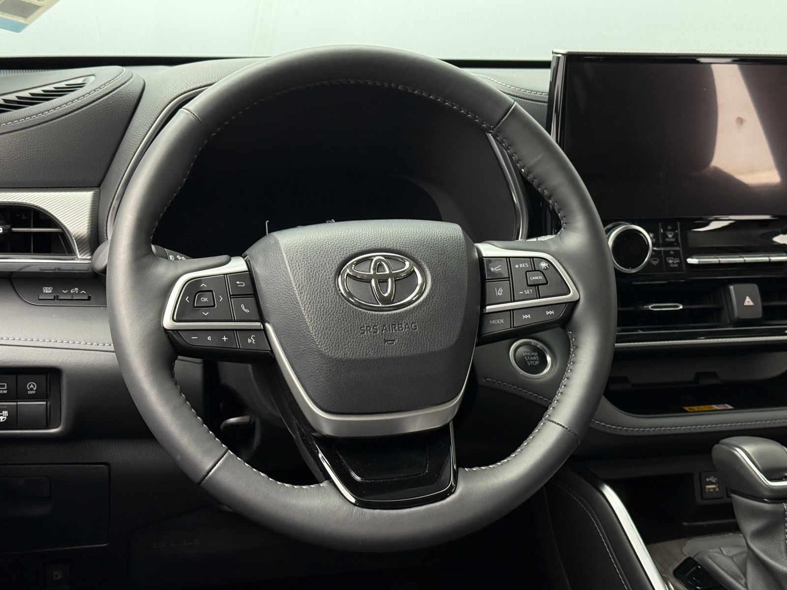 Thumbnail: 2024 Toyota Highlander - 5