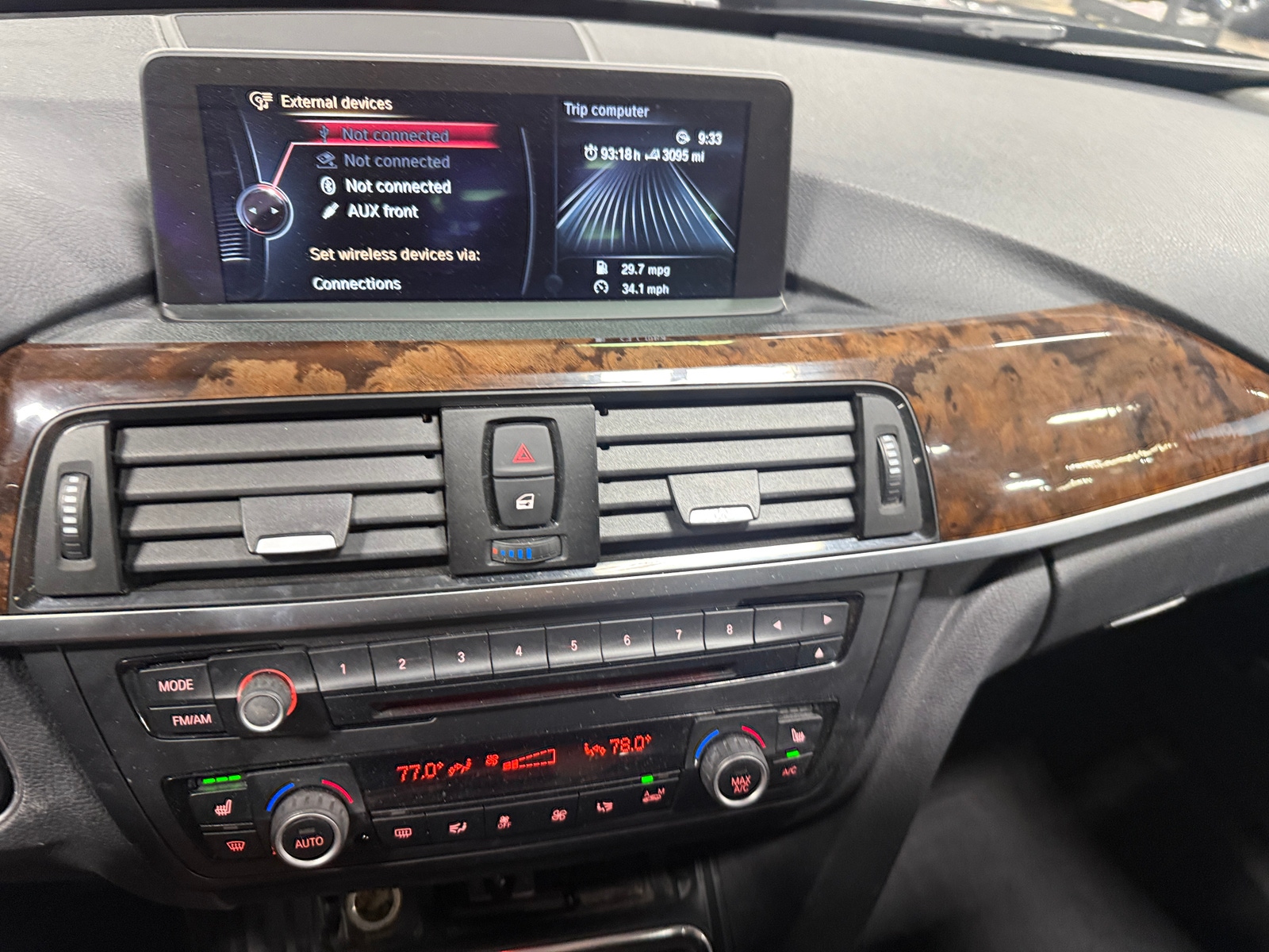 Thumbnail: 2014 BMW 3 Series - 4