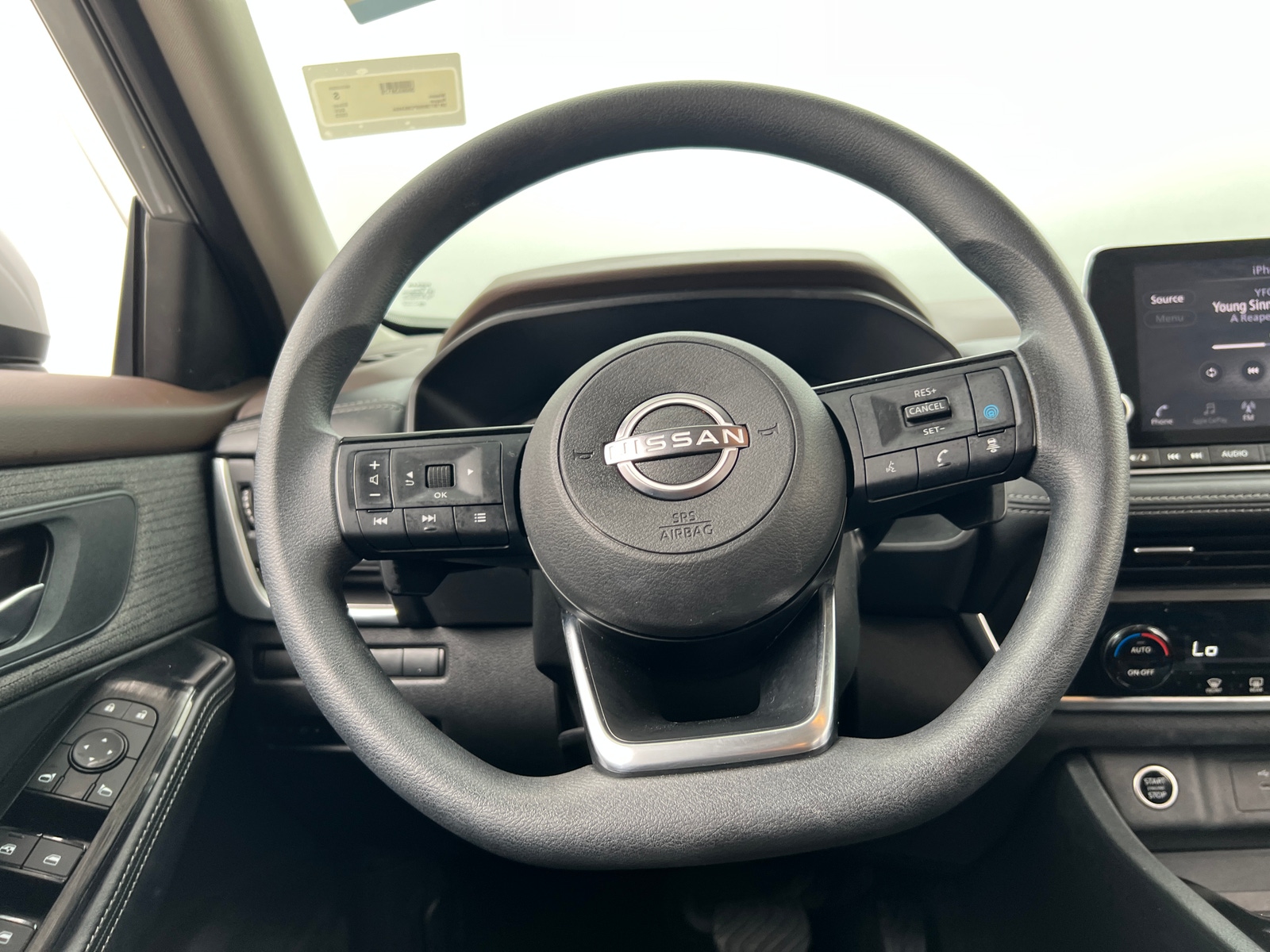 Thumbnail: 2023 Nissan Rogue - 5